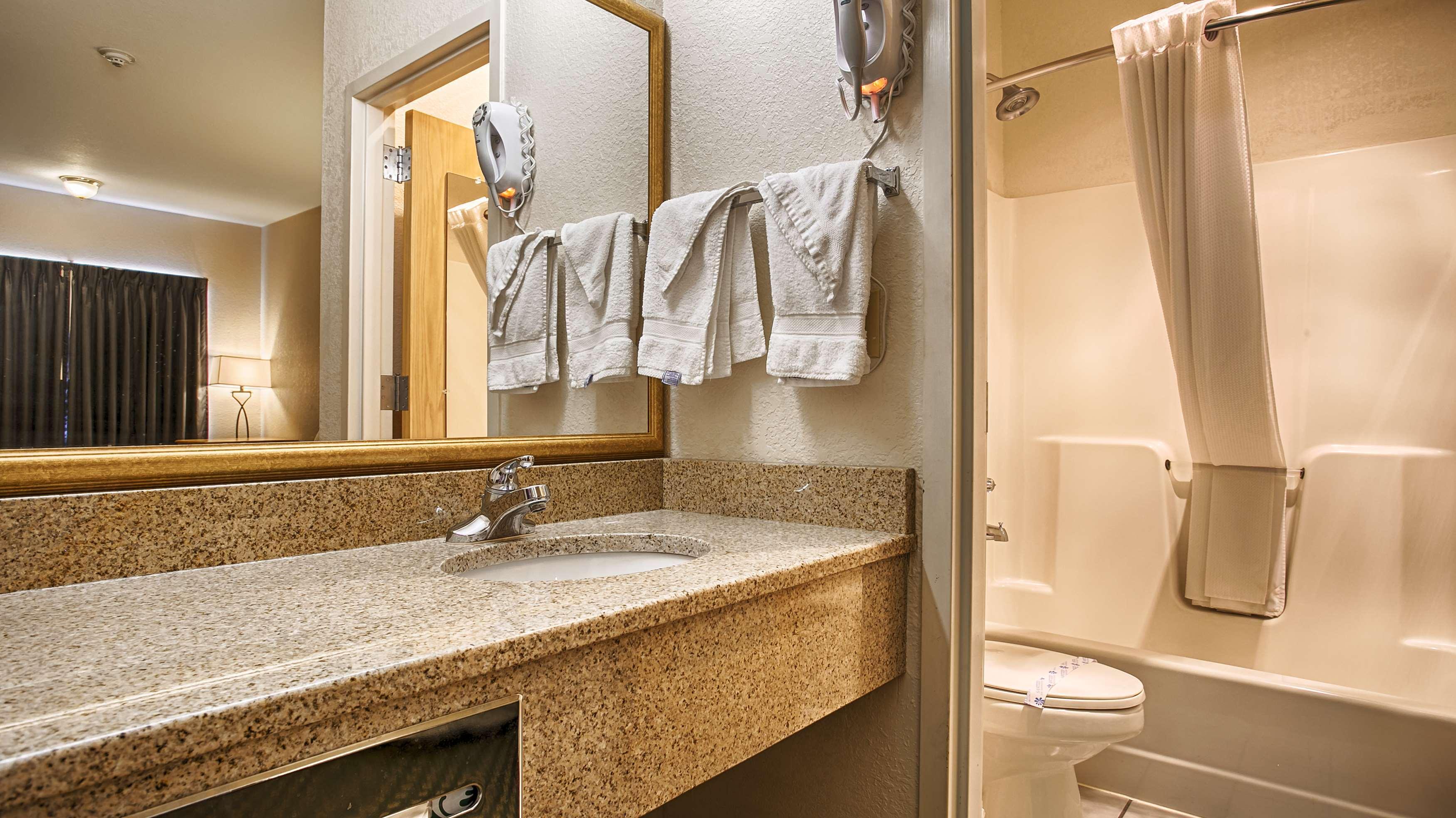 Best Western Ottawa Inn Экстерьер фото